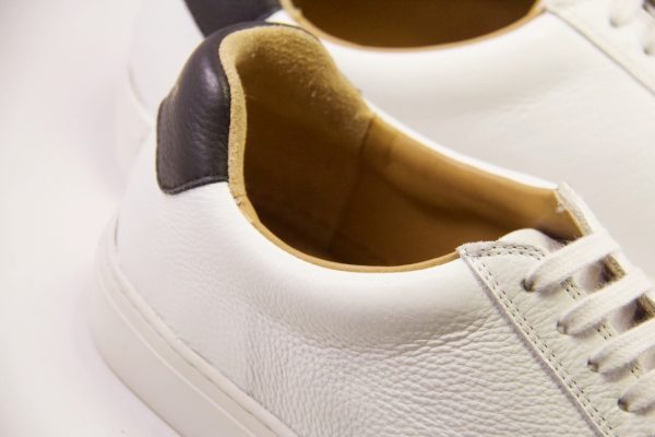 Derby trainer White (5)