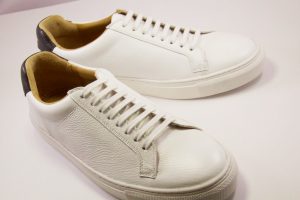 Derby trainer White (6)