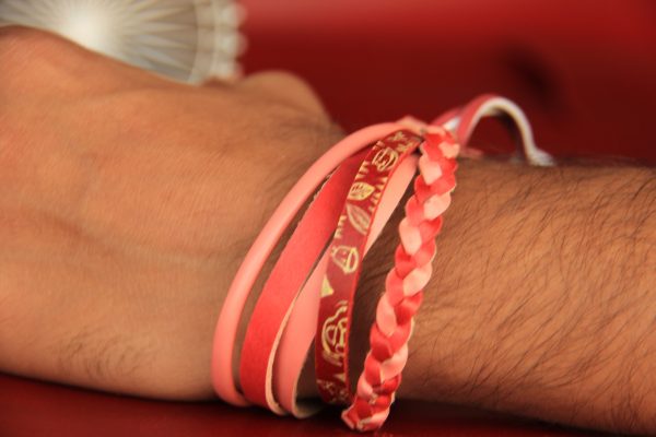red color bracelet (4)