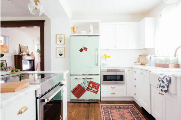 Be-Creative-with-Pops-of-Color.jpg (1)